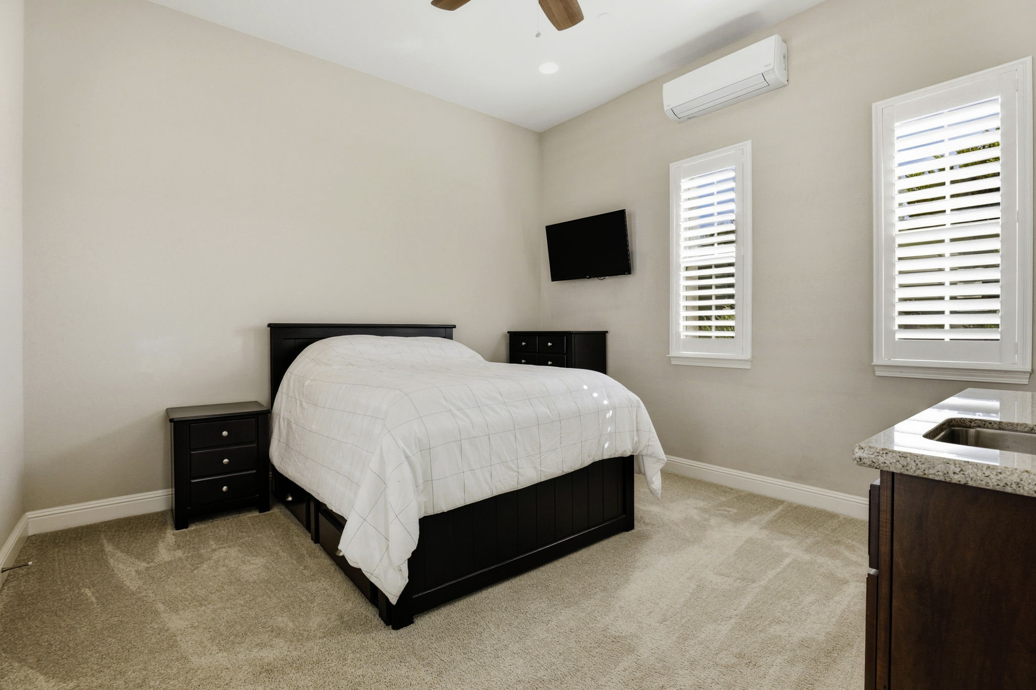 31-030_F8_15120 La Alameda Dr