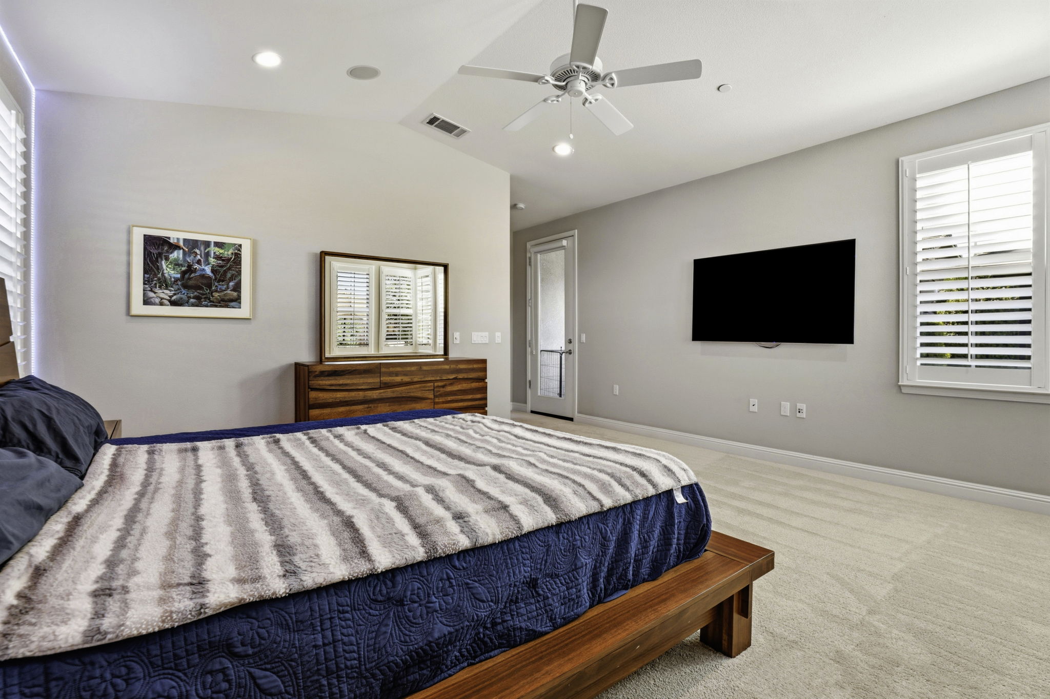 34-033_F8_15120 La Alameda Dr