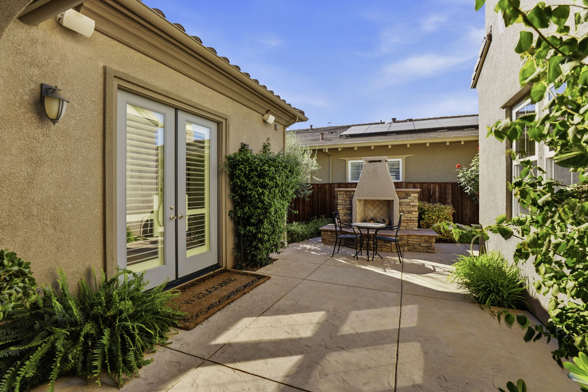 51-050_F8_15120 La Alameda Dr