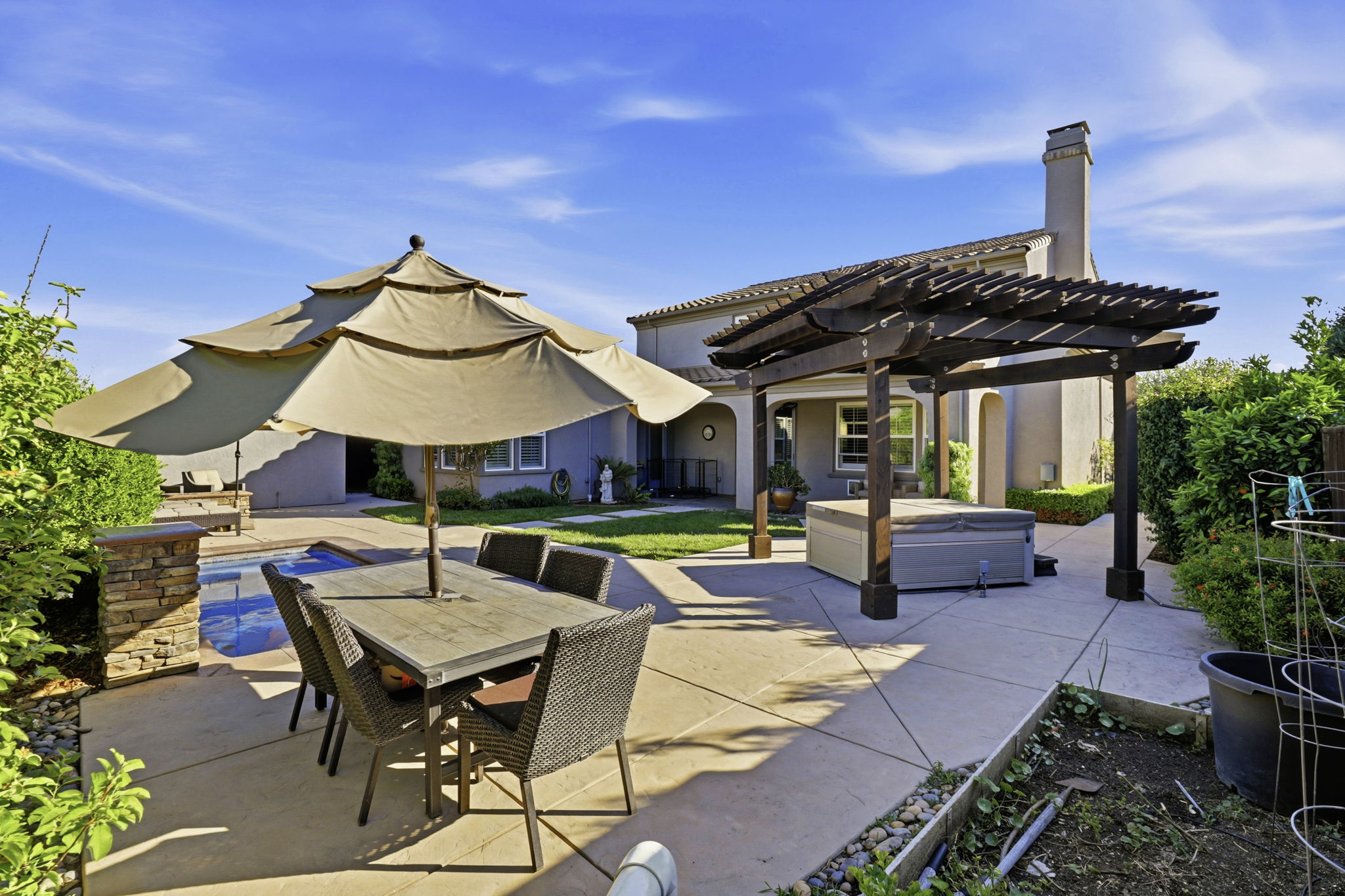 54-053_F8_15120 La Alameda Dr