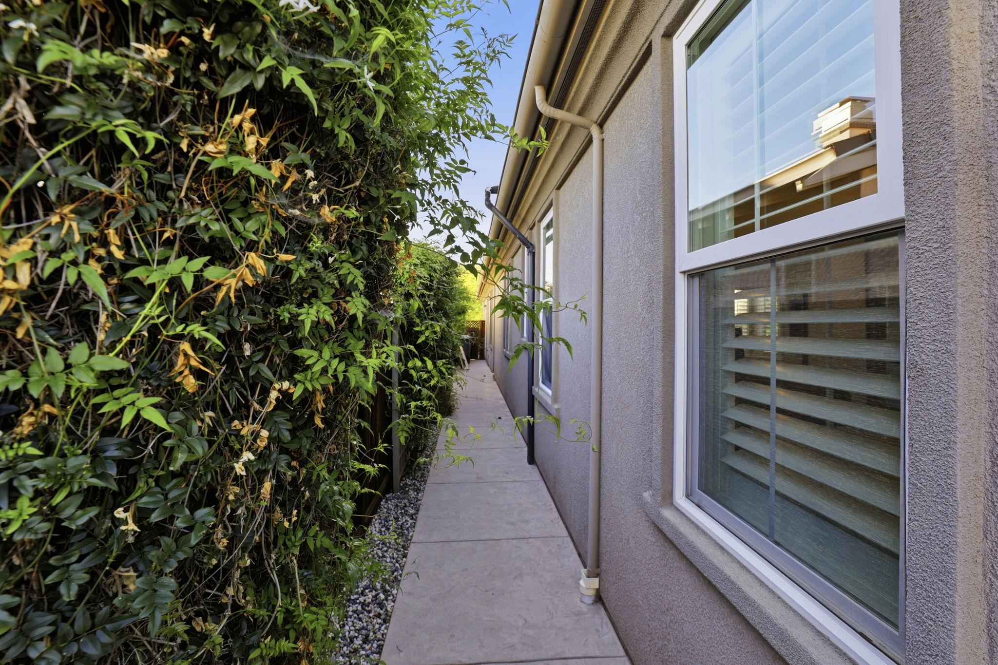 58-057_F8_15120 La Alameda Dr